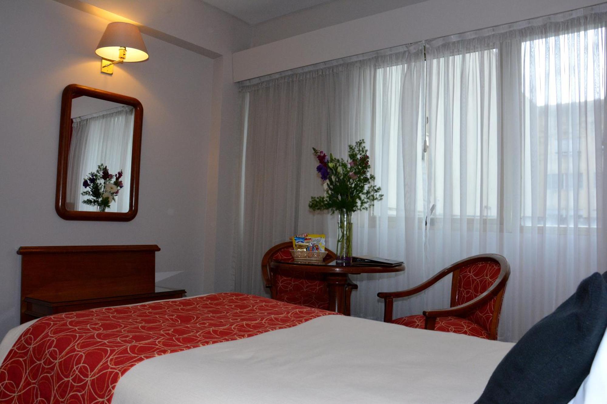 Centuria Hotel Buenos Aires Room photo