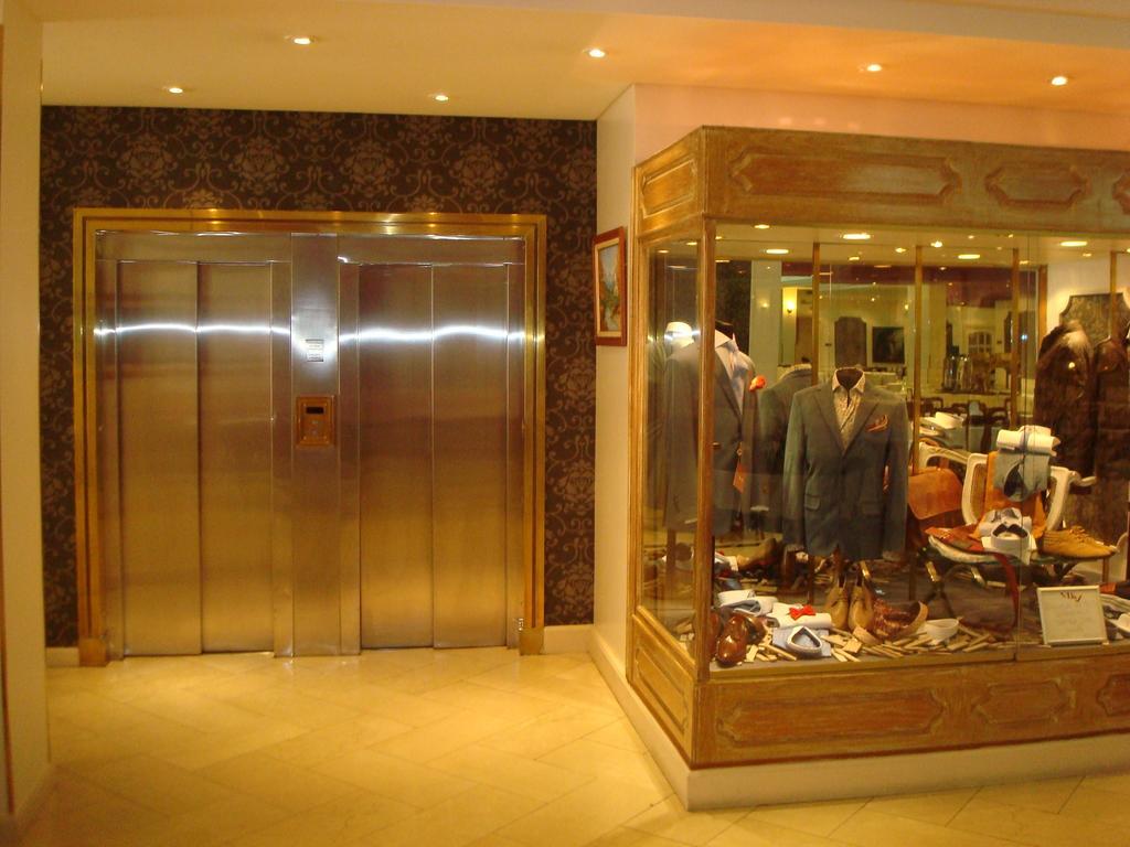 Centuria Hotel Buenos Aires Exterior photo